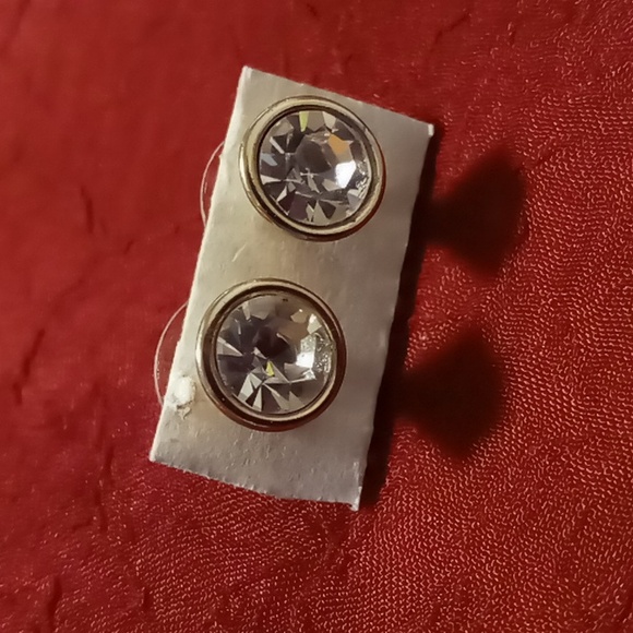 Premier design stud crystal earrings stamped - Picture 1 of 4